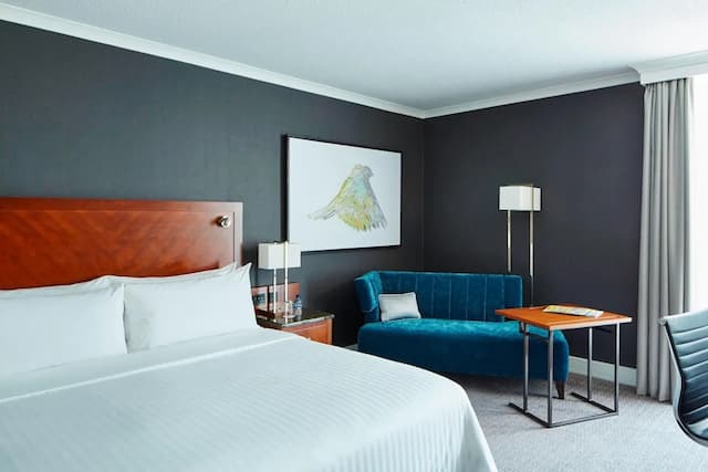 倫敦希思羅機場萬豪飯店-高級客房, 1 張特大雙人床-3