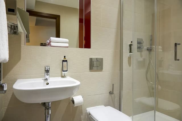 Seraphine Hammersmith Hotel-Cosy Room-4