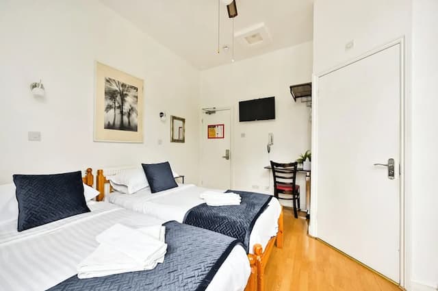 City London Hotel-双床房, 独立浴室-4