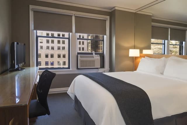 馬克斯飯店-標準客房, 1 張特大雙人床 (Modern King)-1