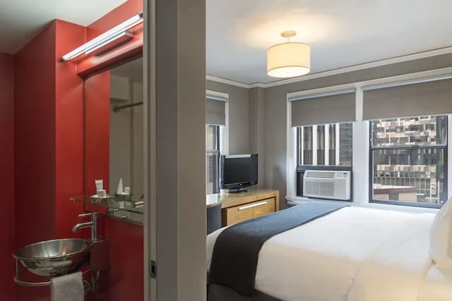 馬克斯飯店-標準客房, 1 張特大雙人床 (Modern King)-2