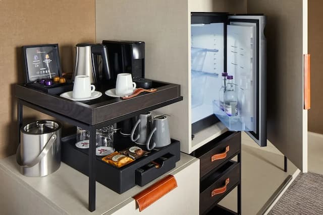 London Marriott Hotel Regents Park-Junior Suite, 1 King Bed-4