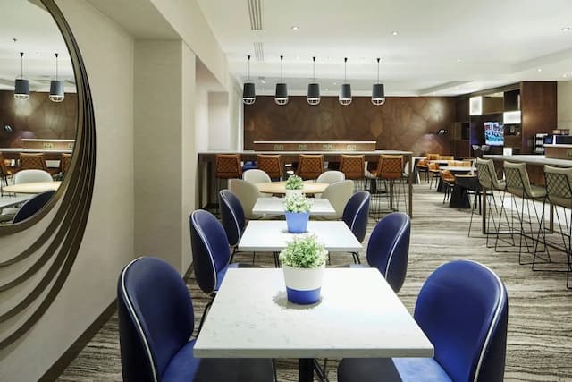 London Marriott Hotel Regents Park-Club Suite, 1 Double Bed, Terrace-11