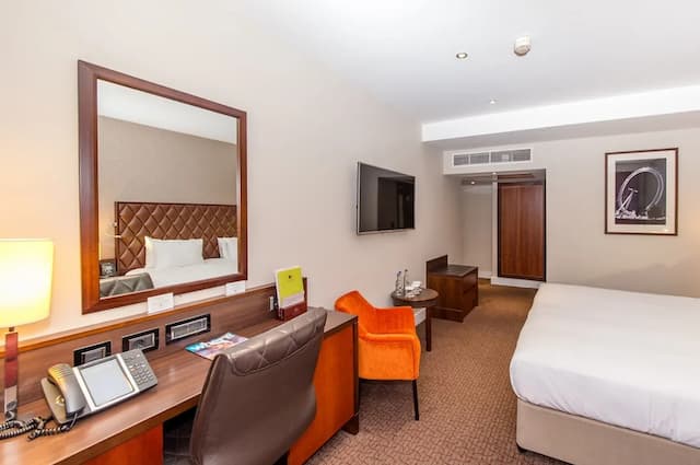 Doubletree by Hilton London Marble Arch-华丽客房, 1 张特大床-5