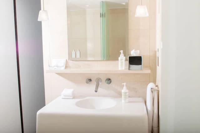 St Martins Lane London, a Morgans Originals hotel-Standard Room, 1 Queen Bed-2