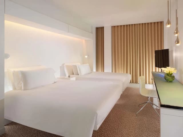 St Martins Lane London, a Morgans Originals hotel-Superior Room, 2 Double Beds-4