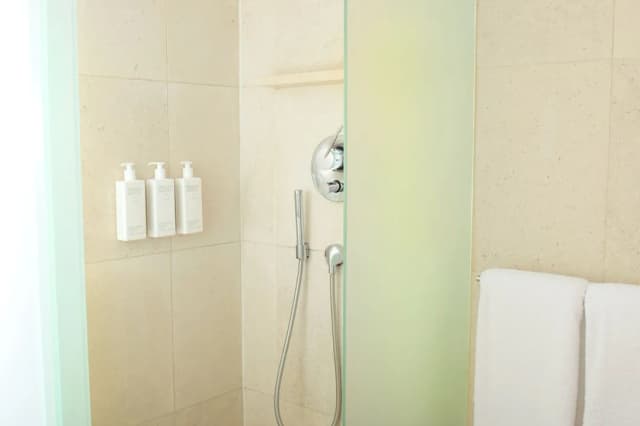 St Martins Lane London, a Morgans Originals hotel-Loft, 2 Double Beds-3