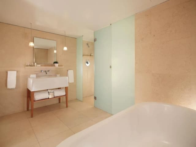 St Martins Lane London, a Morgans Originals hotel-Loft Junior King Suite-4