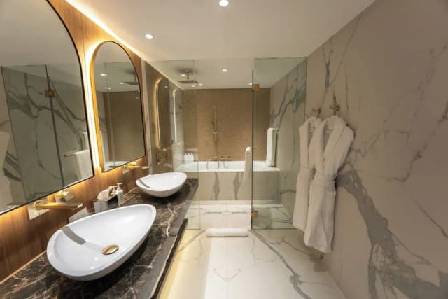 St Martins Lane London, a Morgans Originals hotel-Penthouse (London Eye View)-7