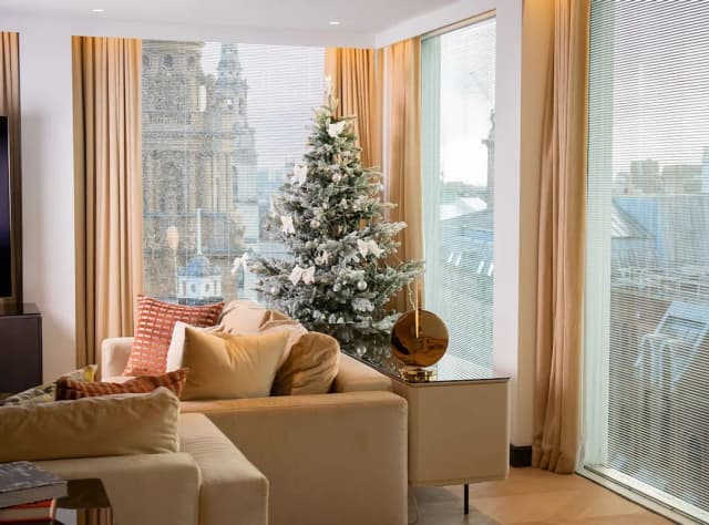 St Martins Lane London, a Morgans Originals hotel-Penthouse (London Eye View)-13