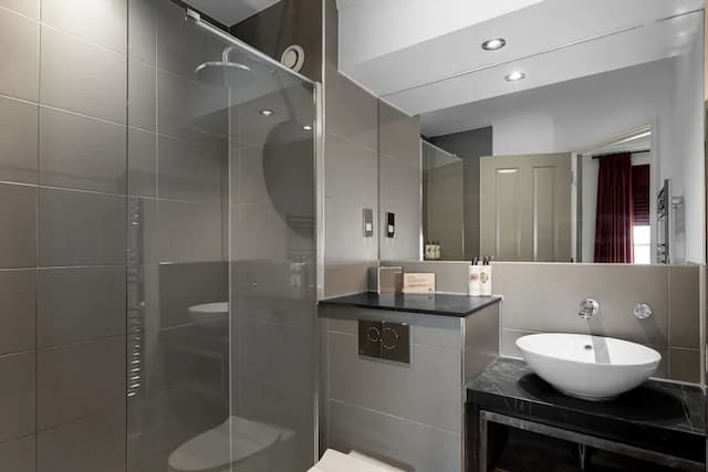 ザ ローズ & クラウン ウィンブルドン-ツインルーム-7