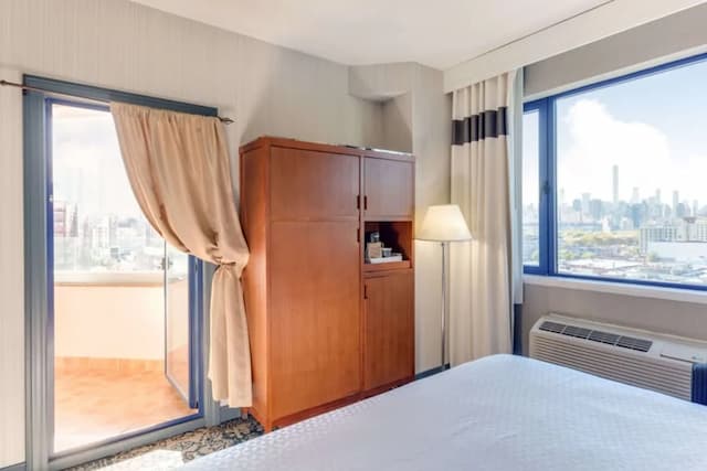 비스타 LIC 호텔, BW 프리미어 컬렉션-스탠다드룸, 킹사이즈침대 1개, 발코니, 시내 전망-2