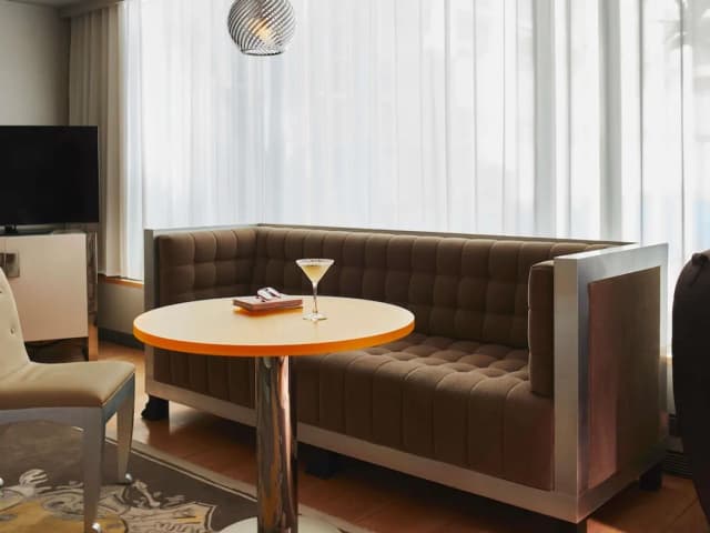 倫敦桑德森飯店-普通套房 (Loft)-4