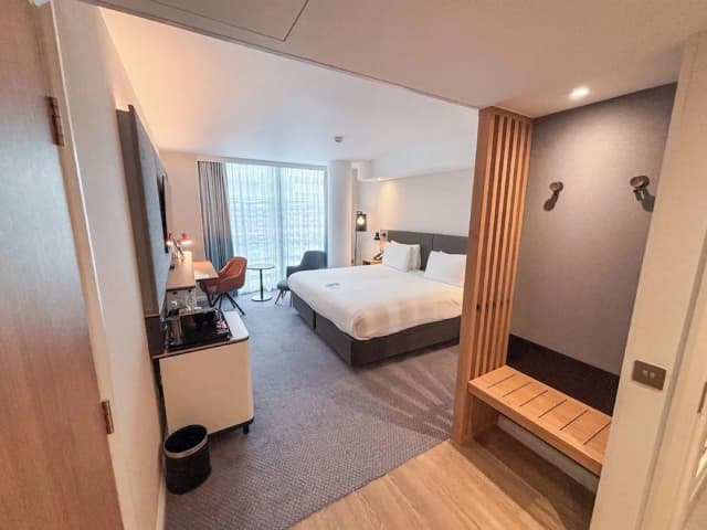 ホリデイ イン ロンドン - ホワイトチャペル by IHG-プレミアム ルーム キングベッド 1 台-5