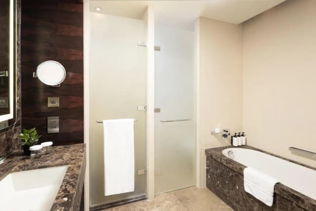 Conrad London St. James-King Executive Room With Lounge Access-5