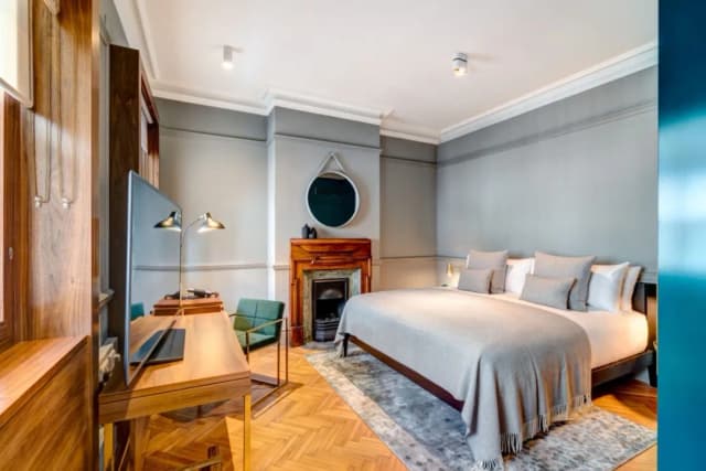 阿佩克斯頂點寺苑飯店-Signature Suite, 1 King Bed, Fireplace with Club Lounge Access-1