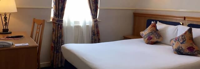 倫敦成功伊甸公園酒店-經典三人房-2