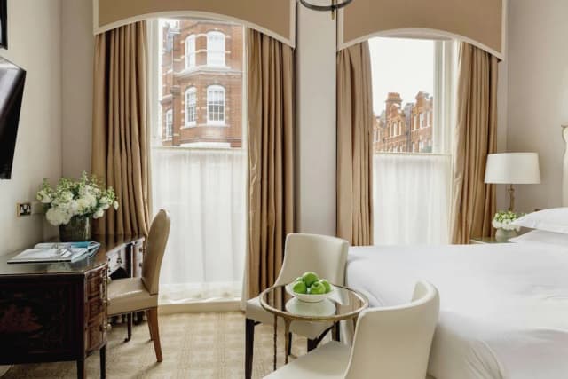 에거튼 하우스 호텔-클래식 더블룸-12