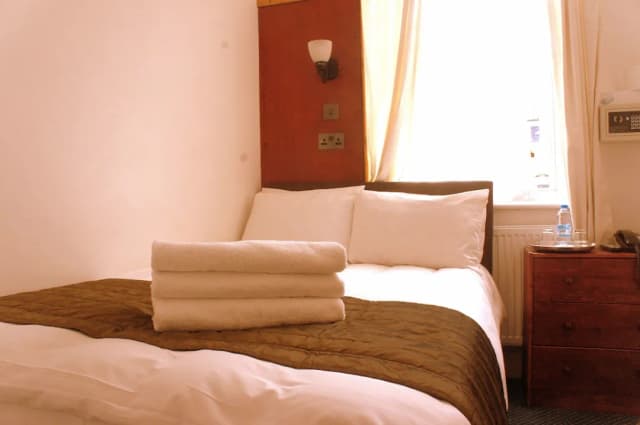 플라자 런던 호텔-더블룸, 앙스위트-9