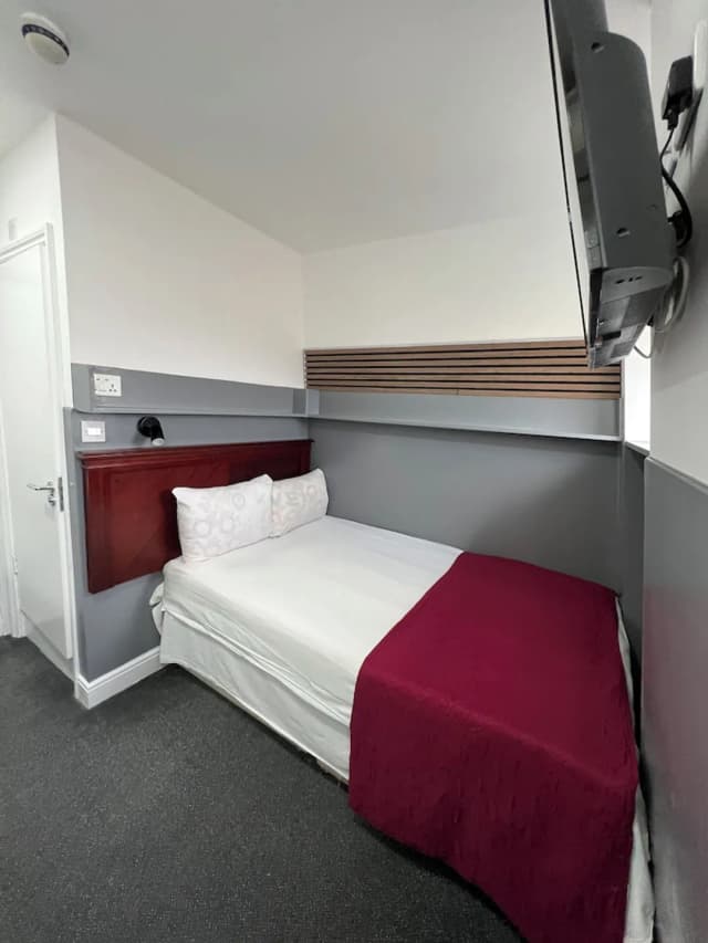 플라자 런던 호텔-더블룸, 앙스위트-30