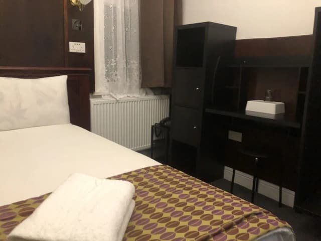 플라자 런던 호텔-더블룸, 앙스위트-21