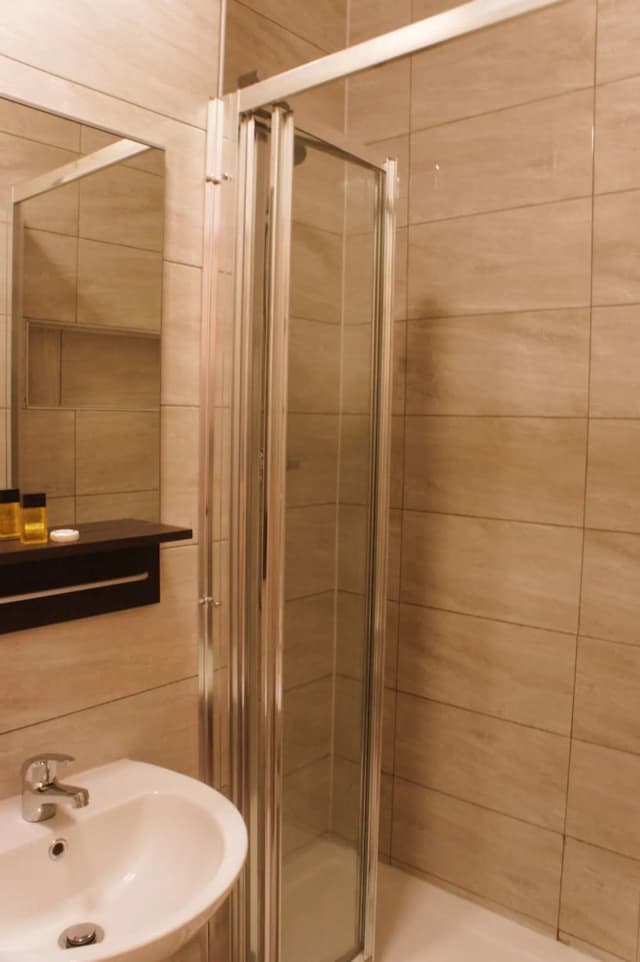 플라자 런던 호텔-더블룸, 앙스위트-40