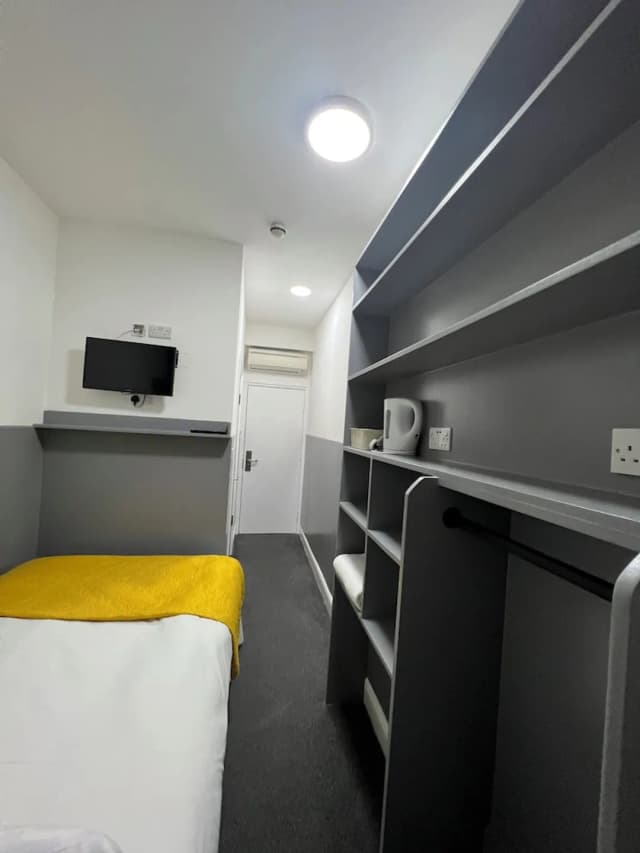 플라자 런던 호텔-더블룸, 앙스위트-31