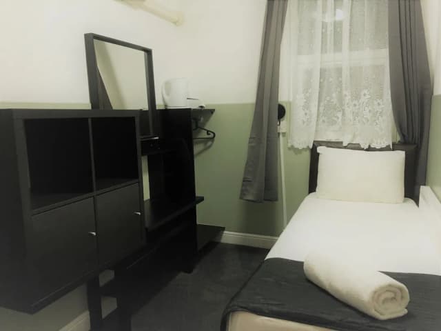 플라자 런던 호텔-싱글룸 (With Private External Bathroom)-1