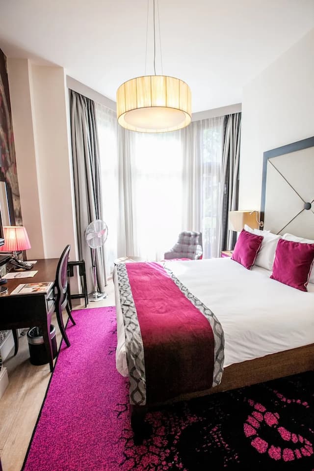 ホテル インディゴ ロンドン - ケンジントン by IHG-プレミアム ルーム クイーンベッド 1 台-8