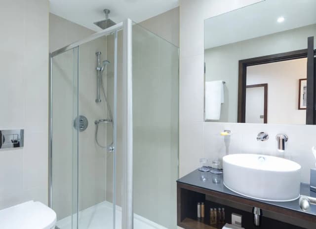 パーク グランド ヒースロー-デラックス ダブルルーム-5