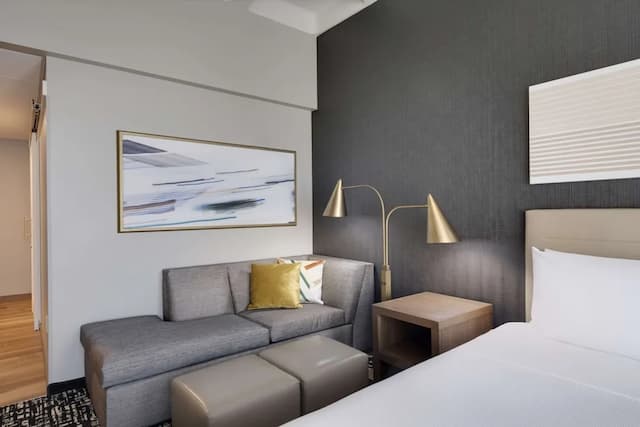 Hyatt Place LAX/Century Blvd-Room, 1 King Bed with Sofa bed-2