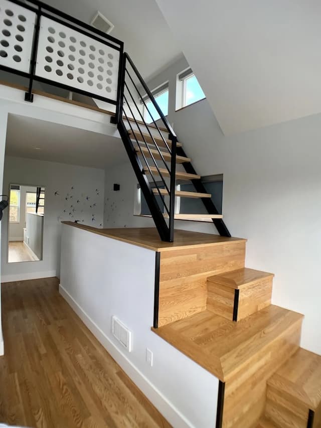 Birdhouse on GreenLake-Exclusive Cottage-3