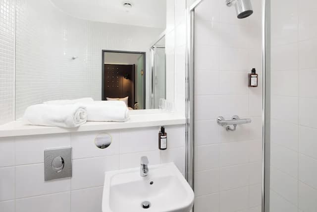 倫敦國王十字 A 點飯店 – 聖潘克拉斯-雙床房, 無窗戶-2