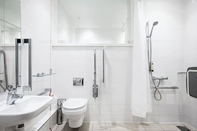 Point A Hotel - Paddington-Twin Room, Accessible-9