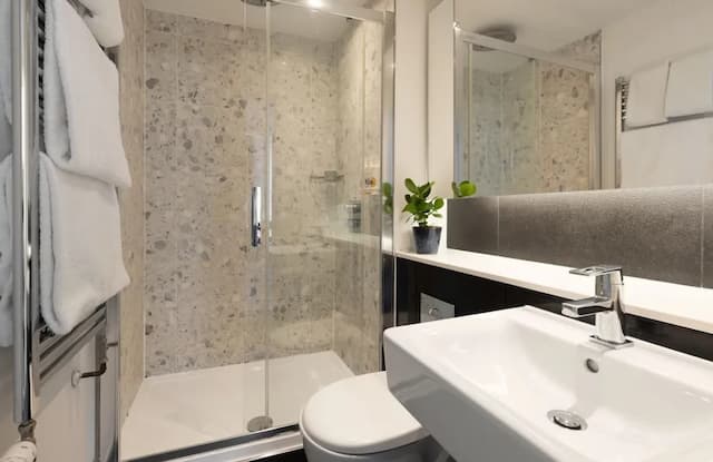 Native Hyde Park-Double Room-5