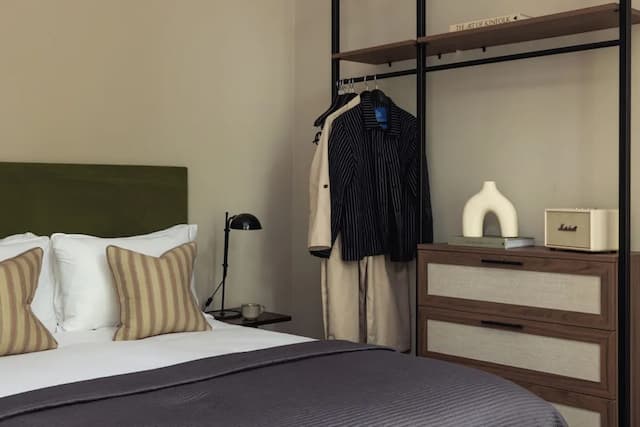 Native Hyde Park-Premium Two Bedroom Apartment-2