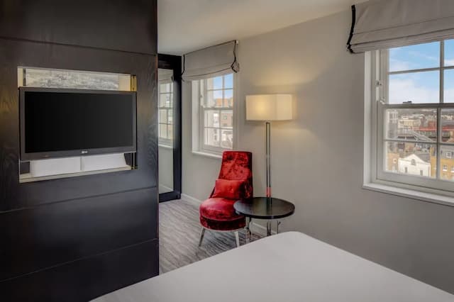 ダブルツリー バイ ヒルトン ロンドン - グリニッジ-ルーム キングベッド 1 台 禁煙-3