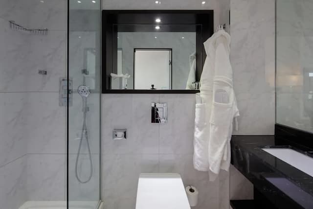 ダブルツリー バイ ヒルトン ロンドン - グリニッジ-デラックス ルーム キングベッド 1 台 禁煙-5