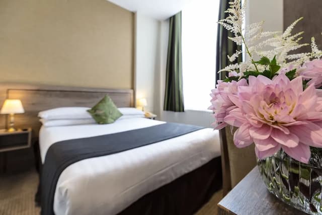 ケンジントン ガーデンズ ホテル-スタンダード ダブルルーム ダブルベッド 1 台-5