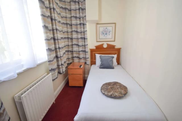 펨브리지 팰리스 호텔-Single Room with Private External Bathroom located on a separate floor-2