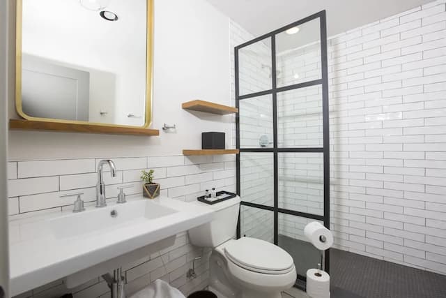 Wicker Park Inn-客房, 1 张特大床 (Hoyne)-10