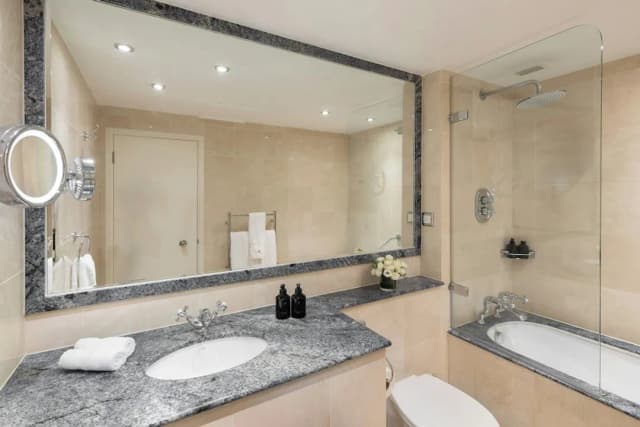 ザ ルーベンズ アット ザ パレス-ファミリー スイート-11