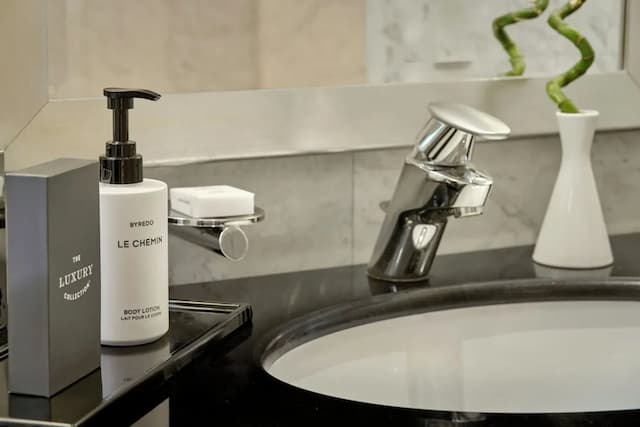 The Park Tower Knightsbridge, A Luxury Collection Hotel-经典客房, 2 张单人床-2