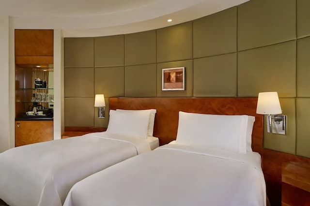 The Park Tower Knightsbridge, A Luxury Collection Hotel-行政客房, 2 张单人床-1