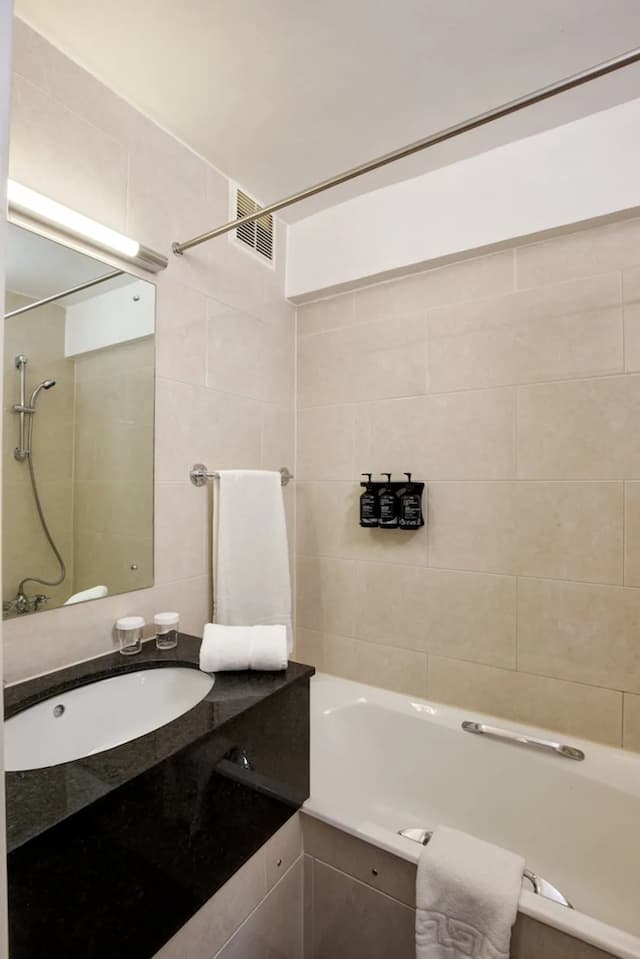 Bedford Hotel-雙床房-9