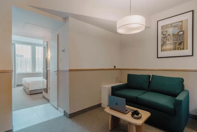 Club Quarters Hotel, St. Paul's-Suite, Kitchenette (One Room)-7