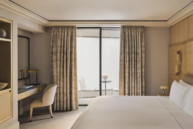 伯克利酒店-Courtyard Balcony Room-1