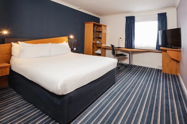 Holiday Inn Express London Wandsworth by IHG-Standard Room, 1 Double Bed (with Free Hot Breakfast)-6