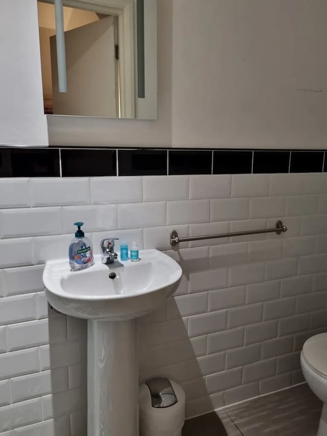 더 윈드밀-싱글룸, 앙스위트-2