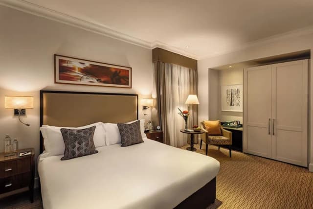 St. James' Court, A Taj Hotel, London-行政客房, 1 张特大床-2